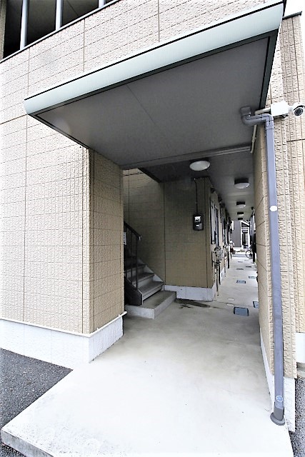 エレガントハイツ 1F共用通路.jpg