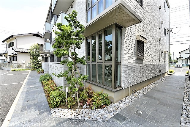 Ⅰ・Ⅱ建物間通路付近 北西側から .jpg