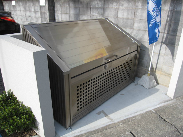 ゴミ捨て場.jpg