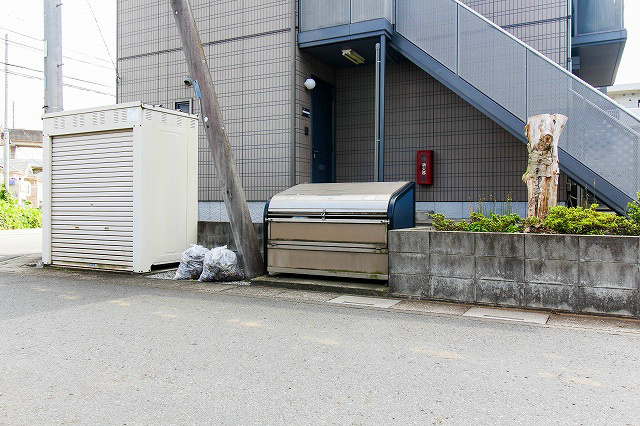 セラヴィ沼南 ゴミ集積場.jpg