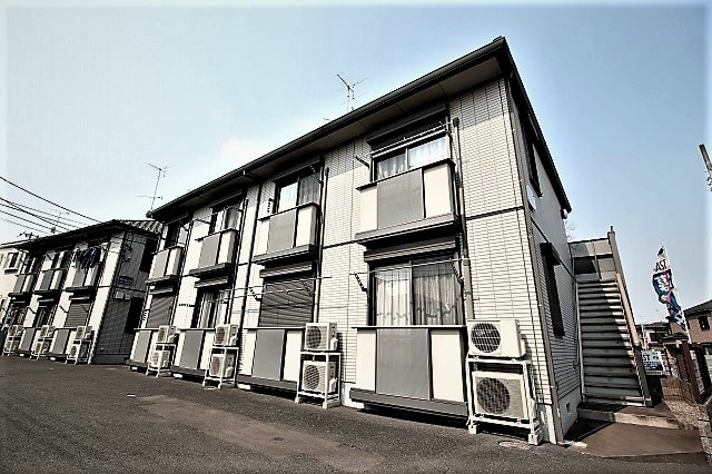 アウルビレッジA 外観 南東から.jpg