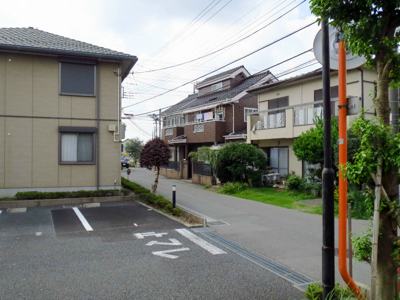 フィールドシティB 敷地内出入り口.jpg