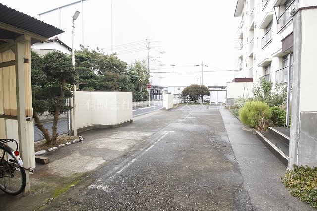 吉野原丸徳マンション 駐車場.jpg