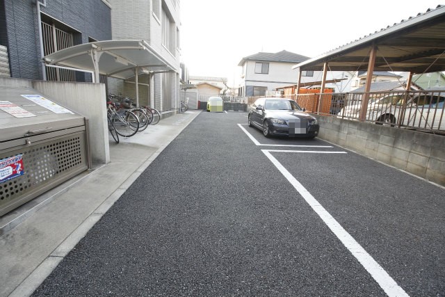 駐車場.jpg