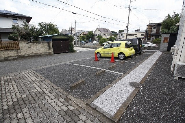 山崎コーポⅢ 駐車場.jpg