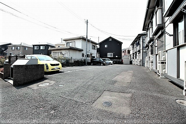 アウルビレッジA 駐車場.jpg