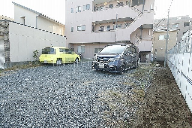 第二東家ビル 駐車場.jpg