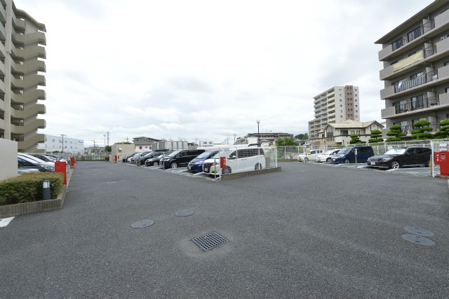 グランフェスタ宮原フィオーレ 駐車場2.jpg