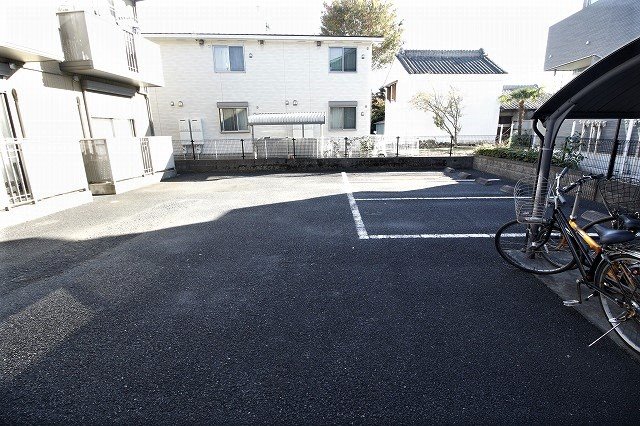 フォレストビレッジA 駐車場 (2).jpg