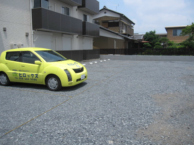 Sun Lavender 駐車場①.jpg