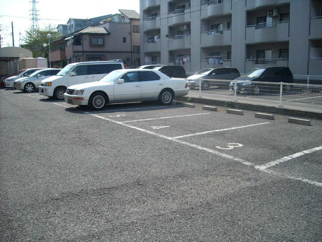開明ロイヤルマンション 駐車場③.jpg
