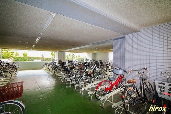 パティオタワー大宮 駐輪場.jpg