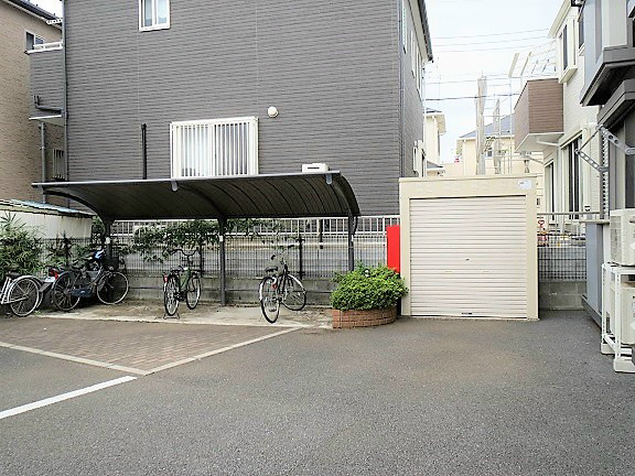 アウルビレッジA 駐輪場.jpg