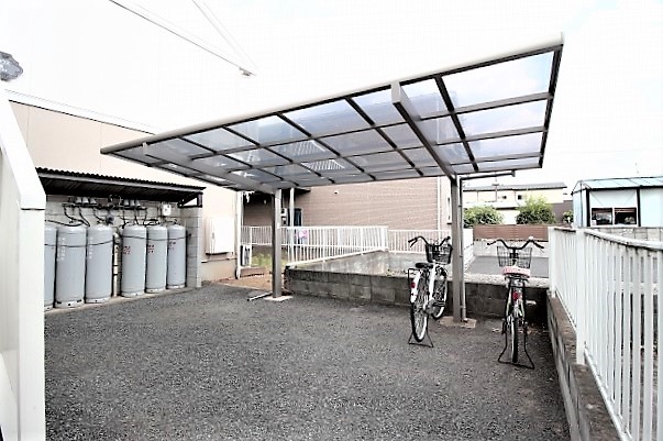 イワサキ上尾ハウスA 駐輪場 .jpg